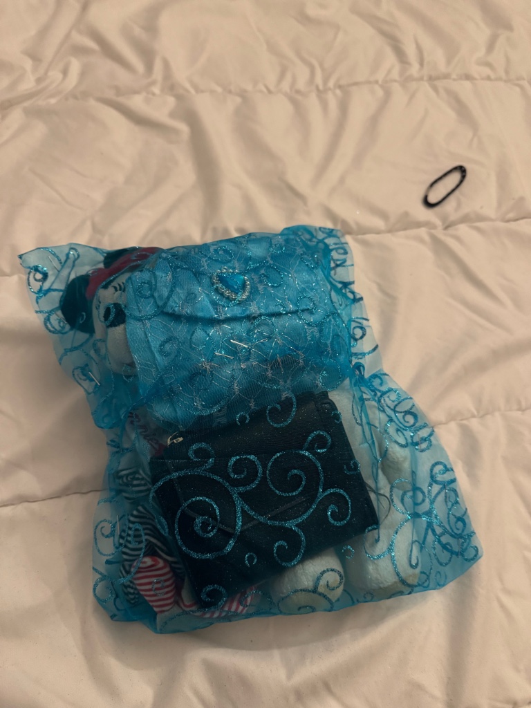 Idée cadeau fille peluche et porte monnaie 