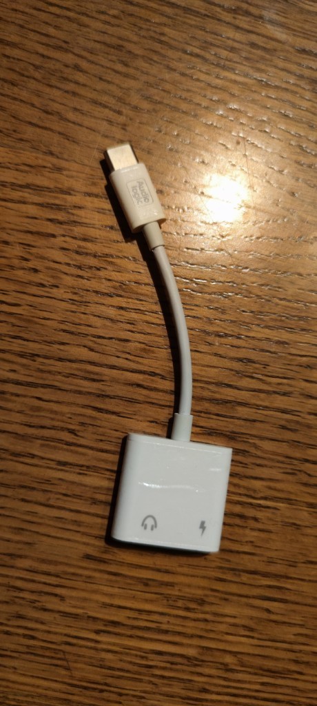Adaptateur USB-C vers Jack et Charge